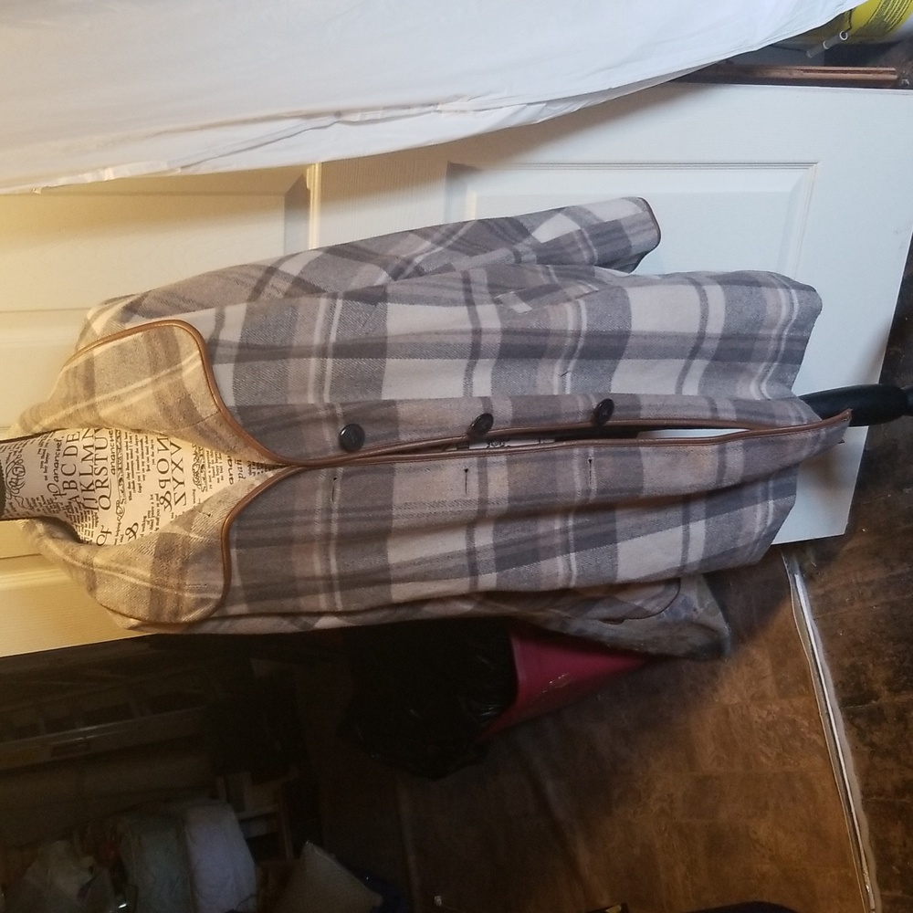 Woman Within Size 22 Gray Black White Plaid Button Up Winter Jacket Coat